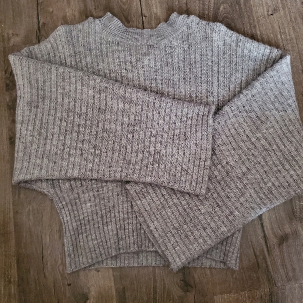 Forever 21 sweater